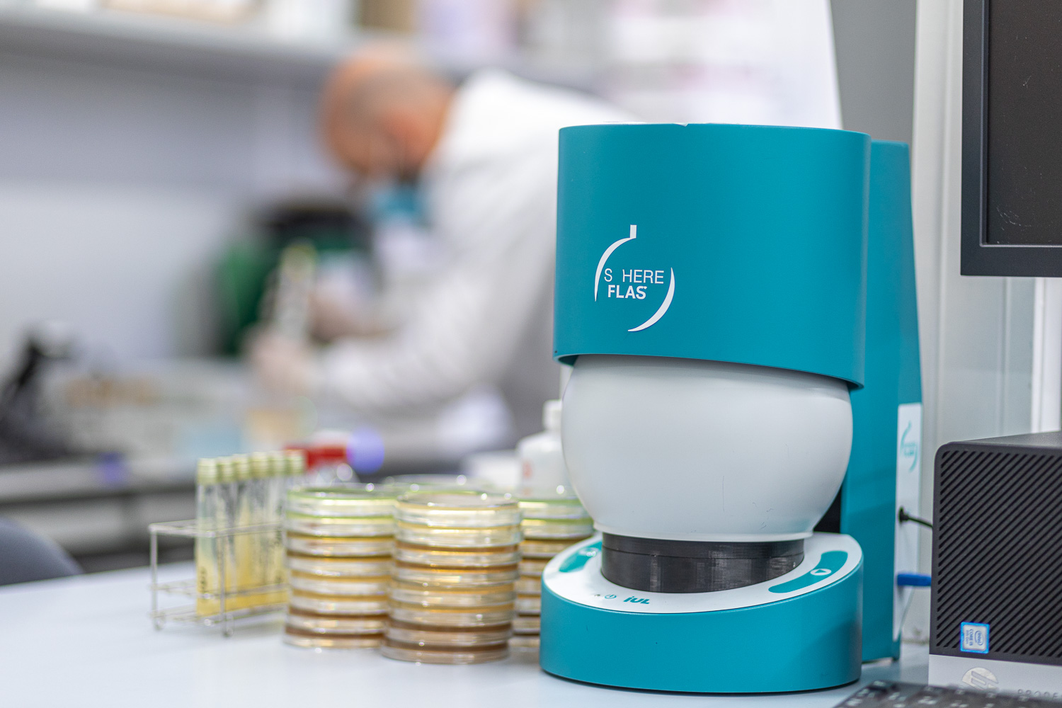 KYMOS MICRO_SphereFlash automatic colony counter_20210623 BCN 0795 SphereFlash automatic colony counter
